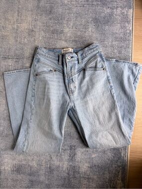 Abercrombie & Fitch Women's 90s High-Rise Relaxed Jeans